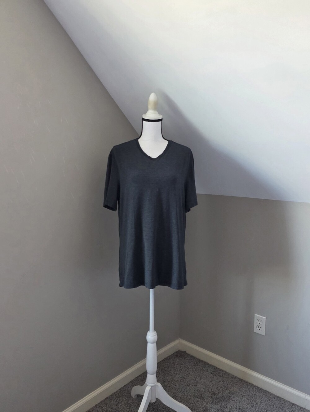Lululemon Mens Fundamental V Neck Shirt